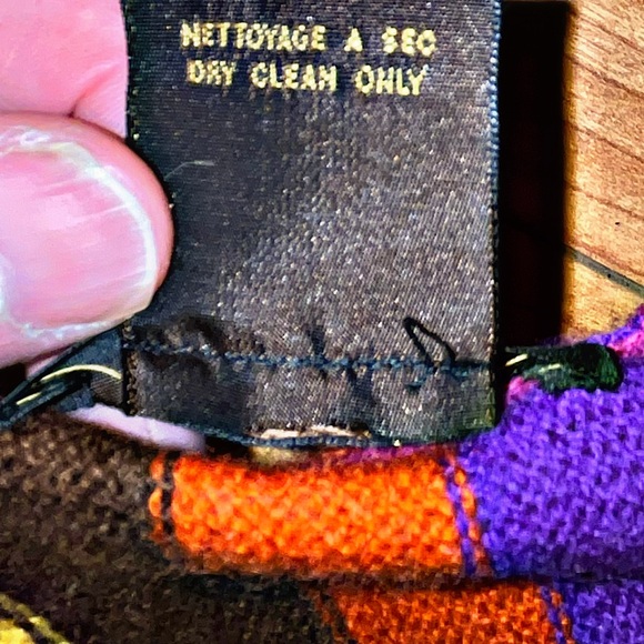 Authentic Louis Vuitton 2014/15 Himalaya Color Block Cashmere Scarves (a pair) - Picture 8 of 10